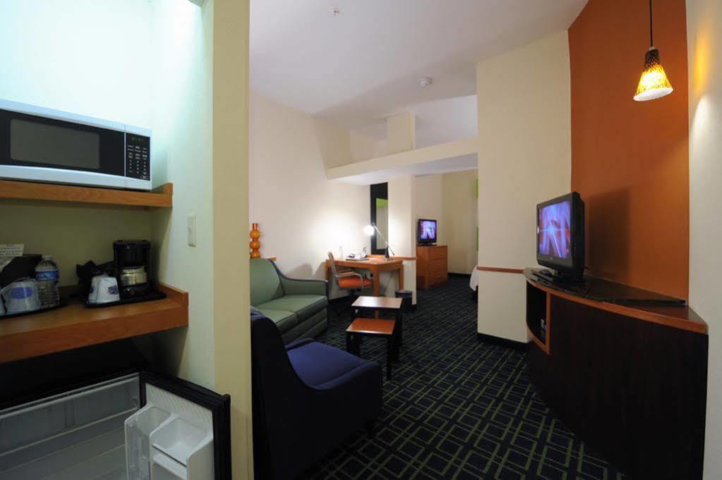 Fairfield Inn & Suites By Marriott Хобс Екстериор снимка